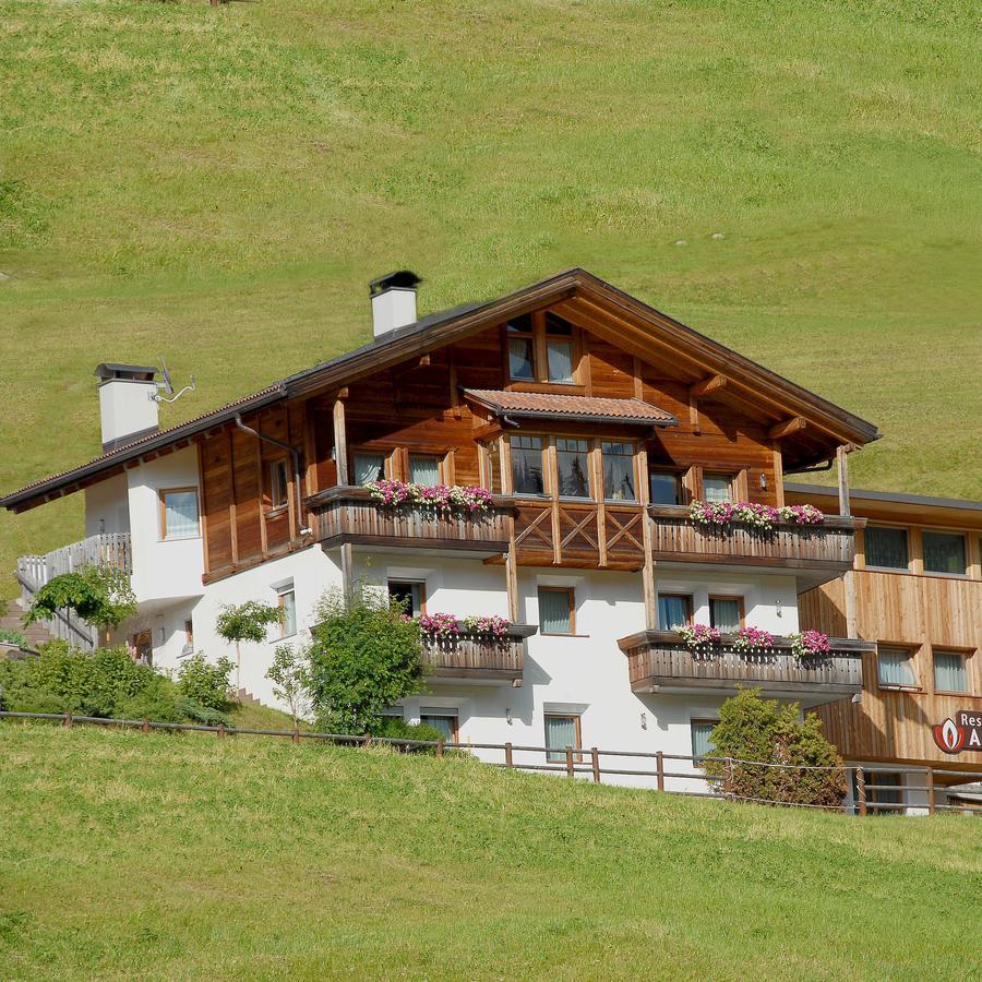 Residence Araldina San Cassiano  Esterno foto